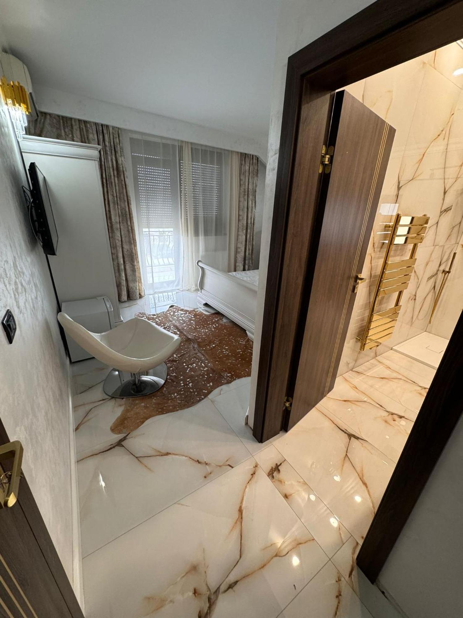 Sea Breeze Rooms Mamaia Nord Navodari Exterior photo