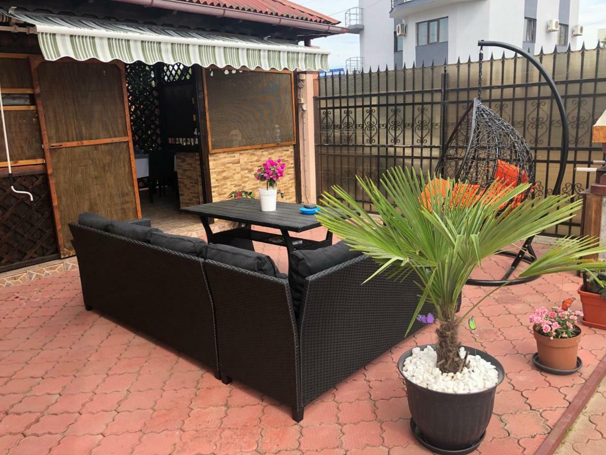 Sea Breeze Rooms Mamaia Nord Navodari Exterior photo